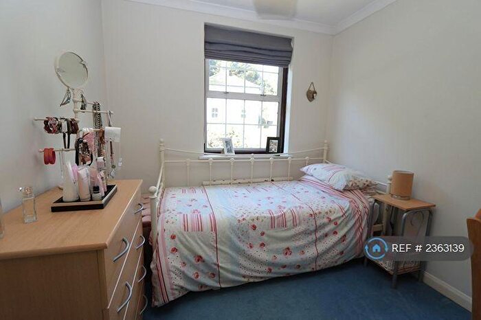 4 Bedroom Semi-Detached House To Rent In Lammas Way, Loudwater, High Wycombe, HP10