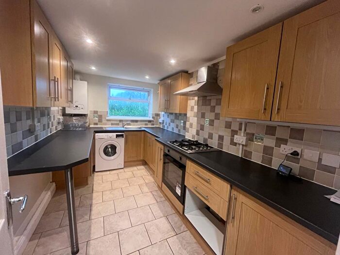 3 Bedroom Flat To Rent In Sketty Park Drive, Swansea, SA2