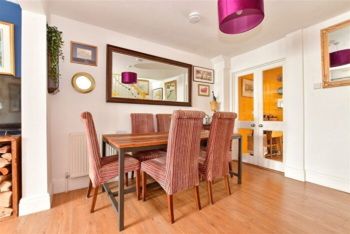 3 Bedroom Terraced House For Sale In Green Street, Ryde, Isle Of Wight, PO33