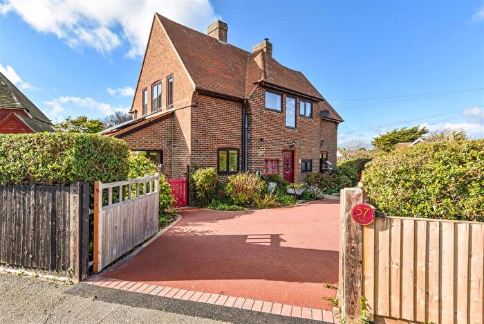 4 Bedroom Detached House For Sale In West Street, Selsey, PO20