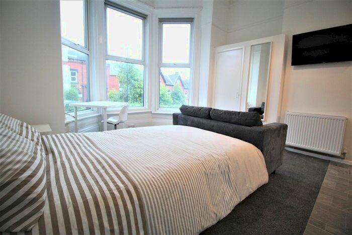 1 Bedroom Studio To Rent In Kelso Road, Leeds, LS2