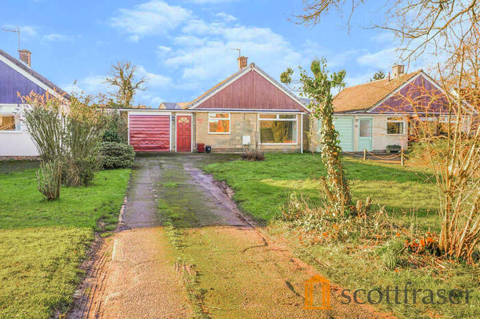 2 Bedroom Bungalow To Rent In Perrott Close, North Leigh, OX29