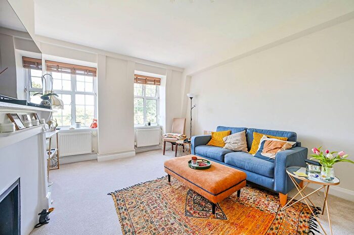 1 Bedroom Flat To Rent In Heathfield Terrace, Chiswick, London, W4