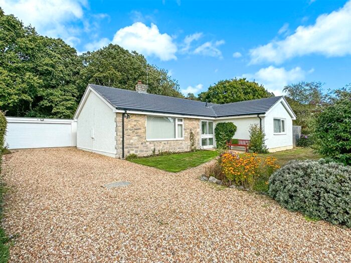 3 Bedroom Bungalow For Sale In Cuckoo Hill Way, Bransgore, Christchurch, Dorset, BH23