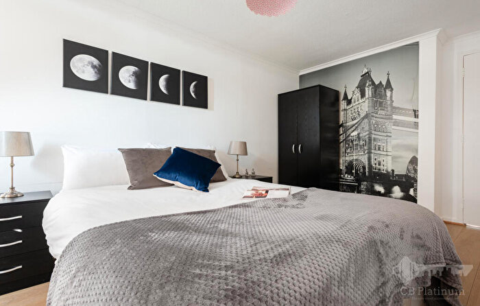 1 Bedroom Apartment To Rent In Leather Lane, London, EC1N