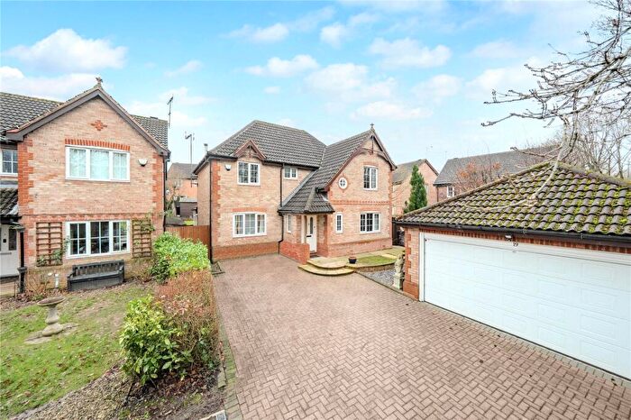 4 Bedroom Detached House For Sale In Chestnut Drive, Adel, Leeds, LS16