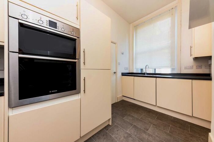 1 Bedroom Flat To Rent In Portnall Road, London, W9