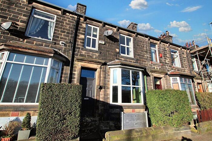 3 Bedroom Terraced House For Sale In Todmorden Road, Littleborough, OL15