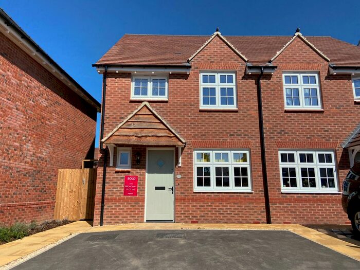 3 Bedroom Semi-Detached House To Rent In East View Close, Houlton, Rugby, CV23