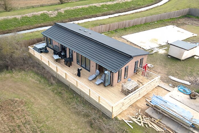 3 Bedroom Lodge For Sale In Tallington Lakes, PE9