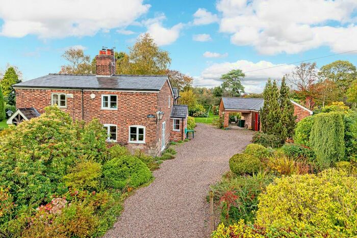 3 Bedroom Semi-Detached House For Sale In Smithy Lane, Mouldsworth, Chester CH3