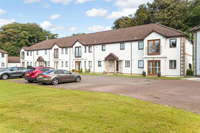 2 Bedroom Flat For Sale In Wemyss Court, Leapmoor Drive, Wemyss Bay, Inverclyde, PA18