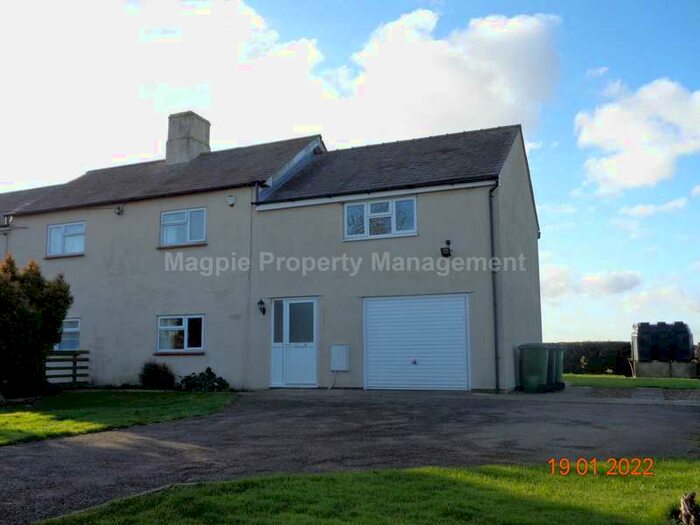 4 Bedroom Semi-Detached House To Rent In Tilbrook, PE28