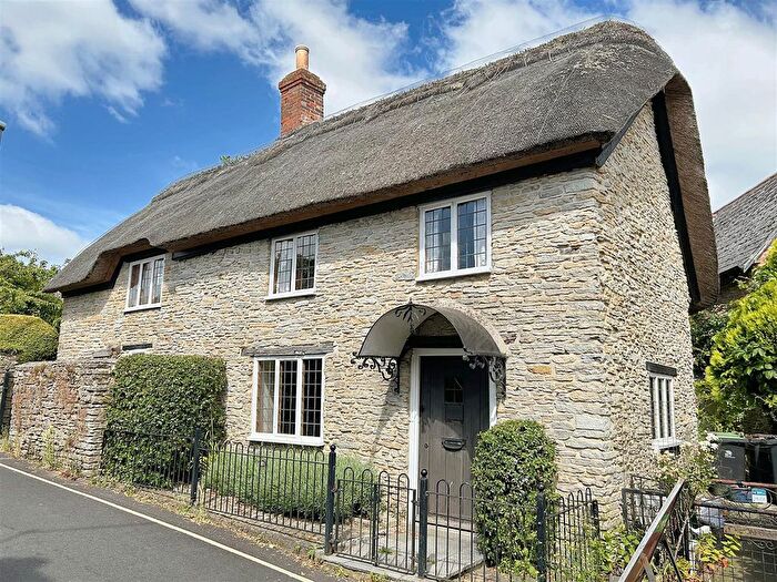 3 Bedroom Detached House To Rent In Barrow Hill, Stalbridge, Sturminster Newton, DT10