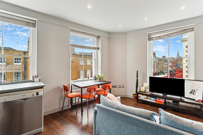 2 Bedroom Flat To Rent In Stoke Newington Church Street, Hackney, N16