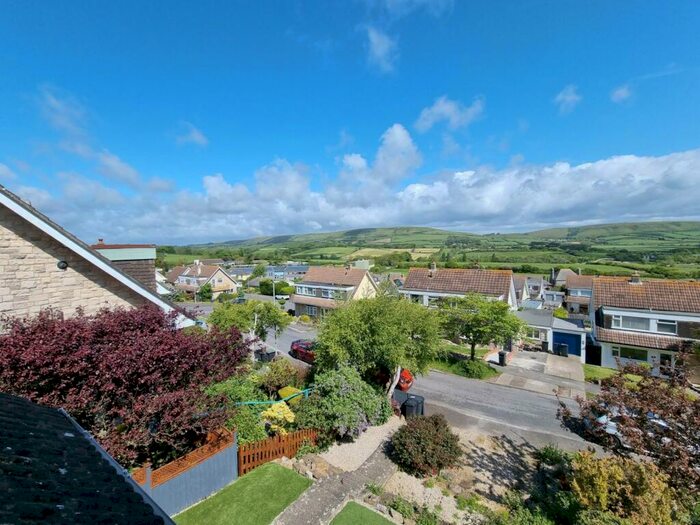 3 Bedroom Semi-Detached House To Rent In Swanage, BH19