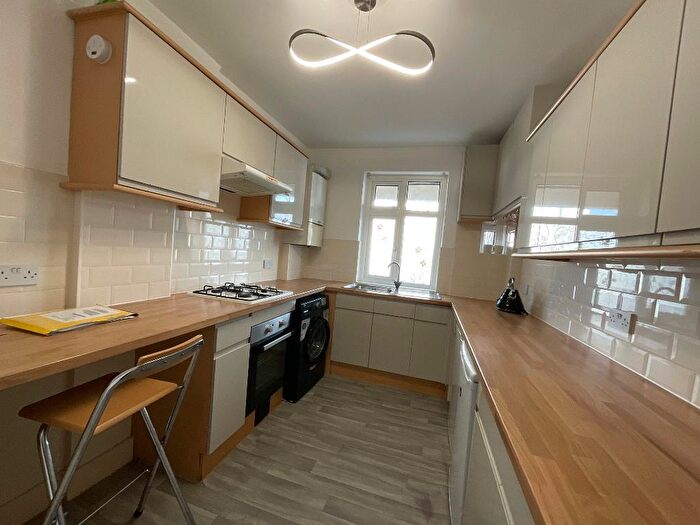 2 Bedroom Flat For Sale In Springfield Court, Corbets Tey Road, Upminster, Essex, RM14