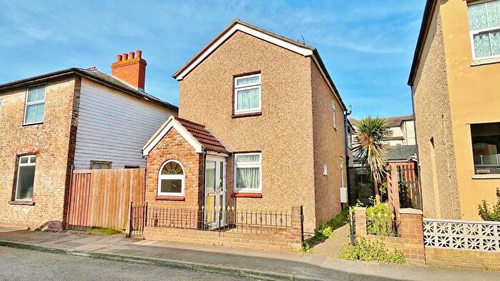3 Bedroom Detached House For Sale In North Street, Walton-on-the-Naze, Essex, CO14