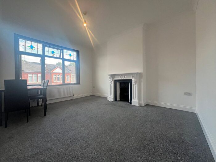 2 Bedroom Flat To Rent In Whitburn Road, London, SE13