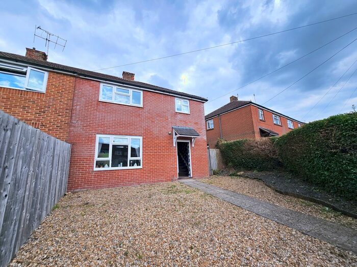 3 Bedroom Property To Rent In Pinewood Way, Salisbury, SP2