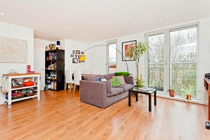 1 Bedroom Flat To Rent In Manor Road, Latitude Apartments, N16