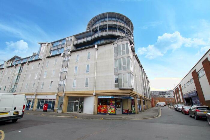 2 Bedroom Apartment To Rent In Sanford Street, Town Centre, Swindon, SN1