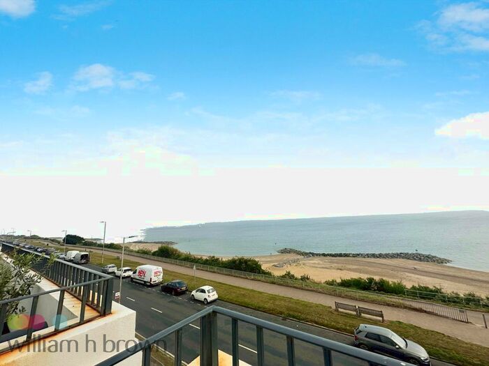 3 Bedroom Flat To Rent In Kings Parade, Holland-On-Sea, Clacton-On-Sea, CO15