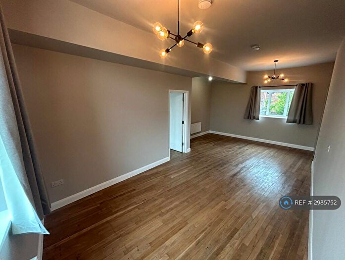 1 Bedroom Flat To Rent In Riverstreet Place, Chippenham, SN15
