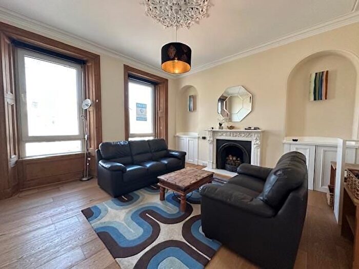 2 Bedroom Flat To Rent In Union Grove, Aberdeen, AB10