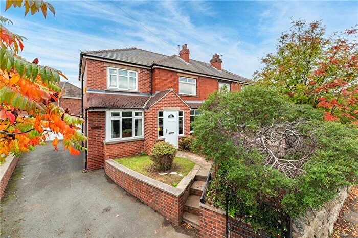 3 Bedroom End Of Terrace House For Sale In Wide Lane, Morley, Leeds, West Yorkshire, LS27