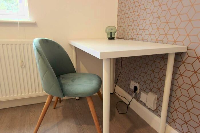 1 Bedroom House Of Multiple Occupation To Rent In Goldings Crescent, Hatfield, AL10