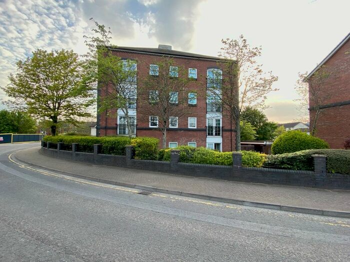 2 Bedroom Flat To Rent In Schooner Way, Cardiff, CF10