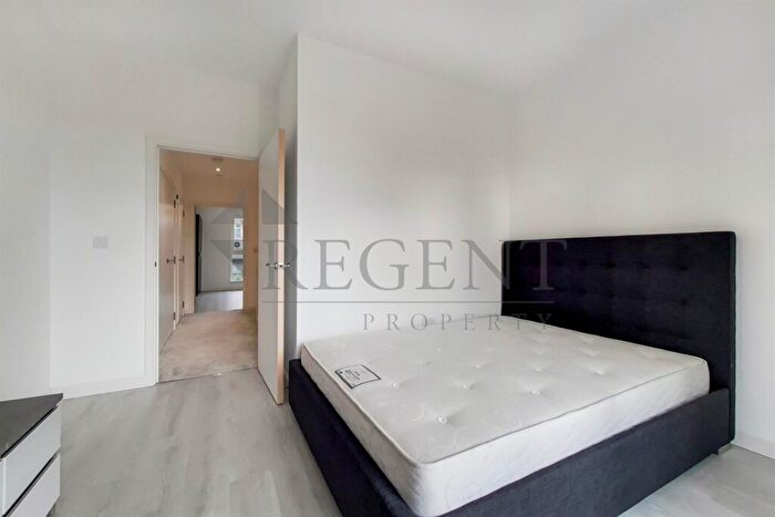 2 Bedroom Apartment To Rent In Perryfield Way, Brent Cross, NW9