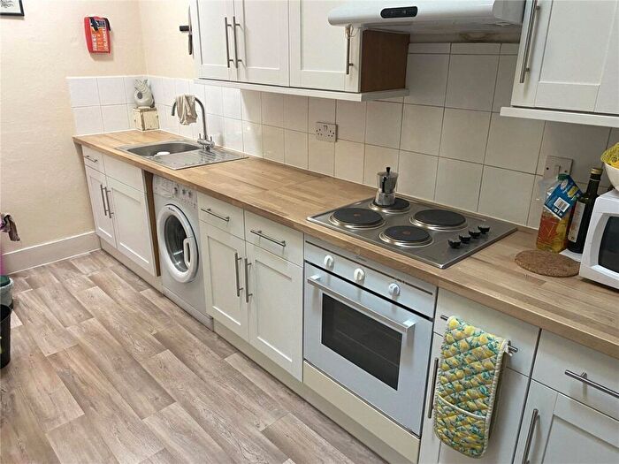5 Bedroom Apartment To Rent In Montgomery Street, Hillside, Edinburgh, EH7