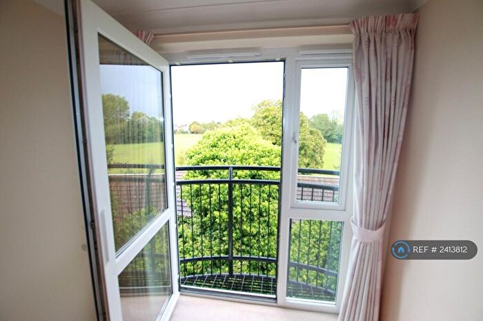 1 Bedroom Flat To Rent In Milward Court, Reading, RG2