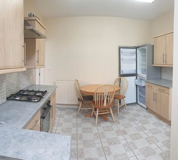 1 Bedroom Flat To Rent In Slade Lane, M13