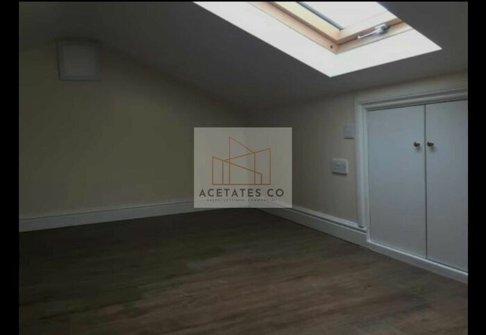 6 Bedroom Terraced House To Rent In Atkinson Road, Canning Town, London, E16