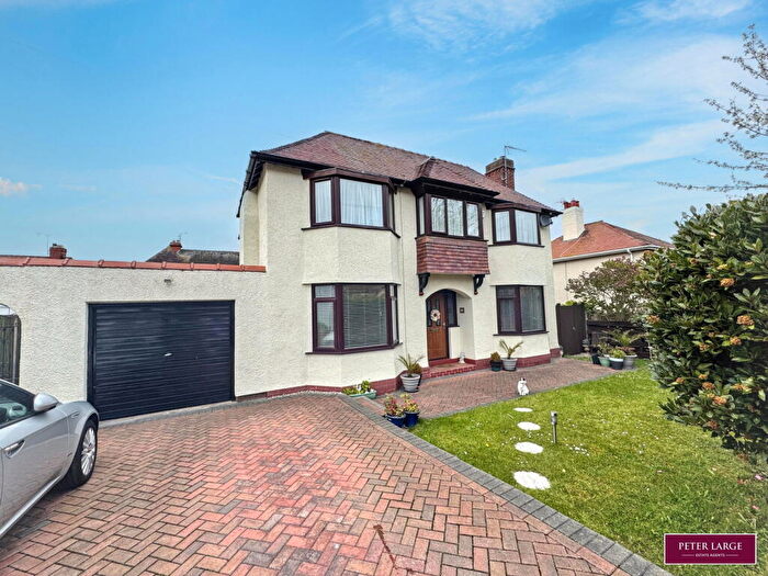4 Bedroom Detached House For Sale In Plas Avenue, Prestatyn, Denbighshire, LL19