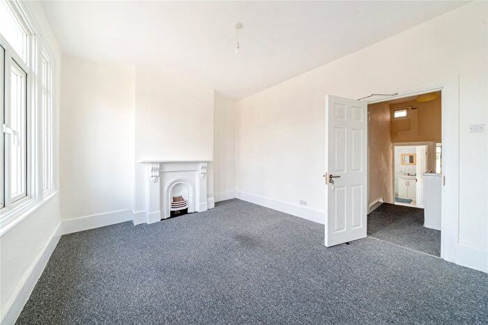 4 Bedroom Terraced House To Rent In Glenwood Road, Harringay, London, N15