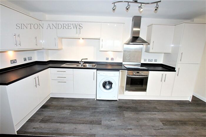 2 Bedroom Flat To Rent In Dominion House, The Avenue, Ealing, W13