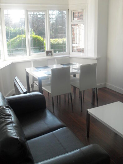 2 Bedroom Flat To Rent In Flat Weoley Court, Gibbins Rd, West Midlands, B29