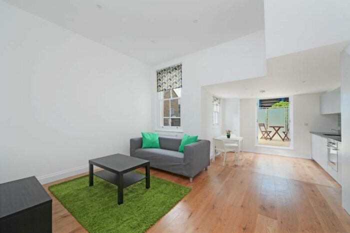 1 Bedroom Flat To Rent In Ellerslie Road, London, W12