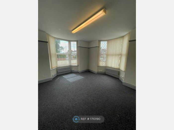 1 Bedroom Flat To Rent In Kings Road, Doncaster, DN1
