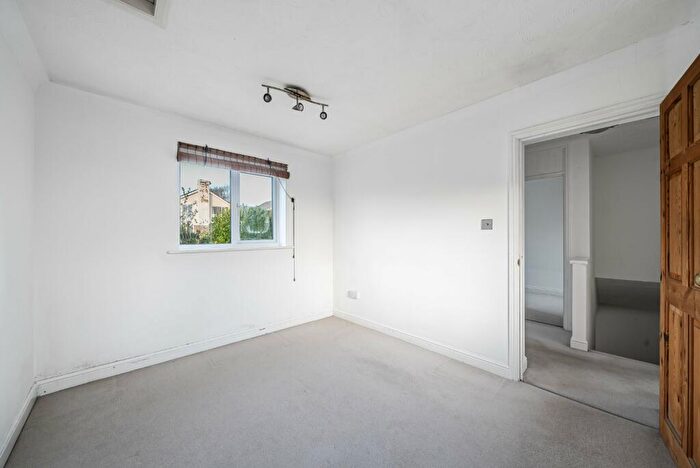 3 Bedroom End Of Terrace House For Sale In Orchard Close, Alresford, Hampshire, SO24