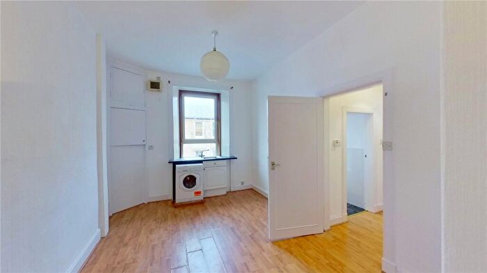 1 Bedroom Terraced House To Rent In Buchanan Street, Edinburgh, EH6