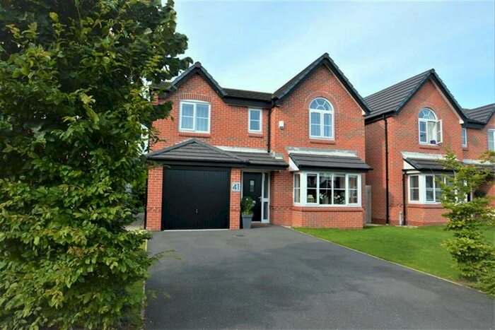 4 Bedroom Detached House To Rent In Wells Avenue, Lostock Gralam, Northwich, CW9