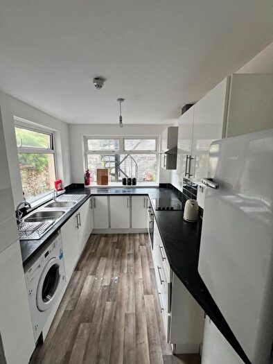 5 Bedroom Terraced House To Rent In St Helens Avenue, Swansea, SA1