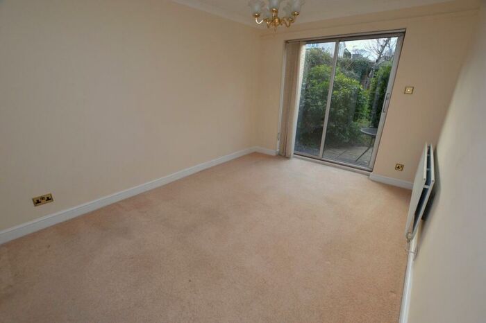 4 Bedroom Detached House For Sale In Steeple Drive, Alphington, Exeter, Devon, EX2
