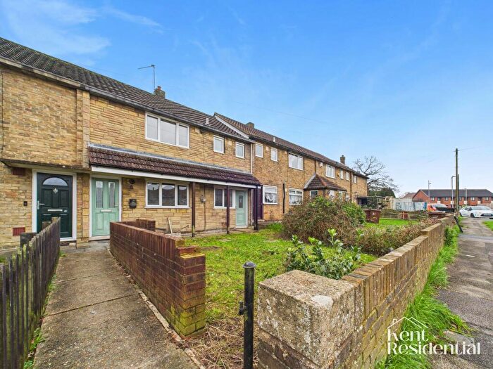 3 Bedroom Terraced House For Sale In Foxglove Crescent, Walderslade, ME5