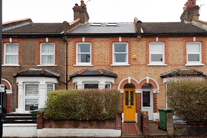 4 Bedroom Terraced House For Sale In Gosport Road, Walthamstow, E17
